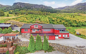 10 Bedroom Amazing Home In Ølen